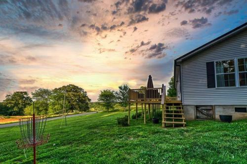 Smoky Mountain Home Huge Deck & Views