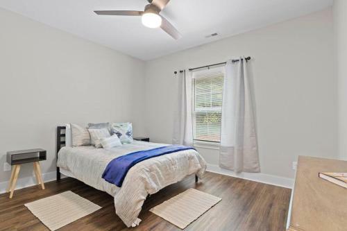 Delightful Cottage - 6 Miles From Downtown