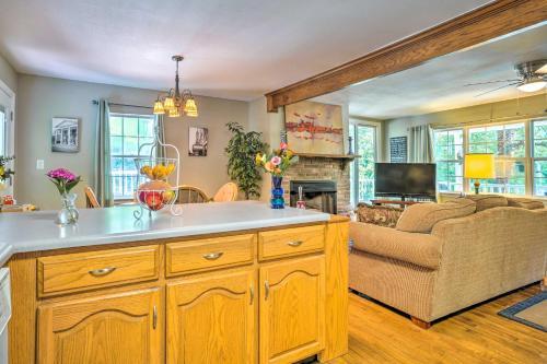 Secluded Chattanooga Getaway With Deck And Yard!