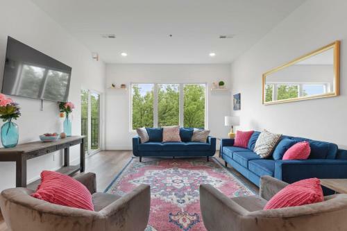 New Elegant Modern Condo Chattanooga 9