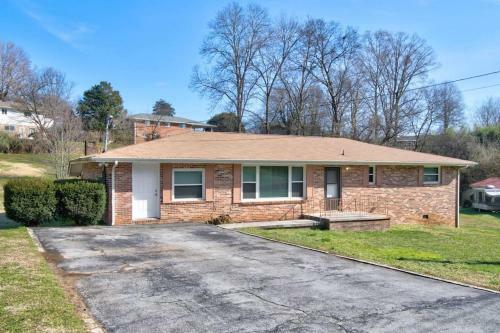 Stylish 4br House In Chattanooga