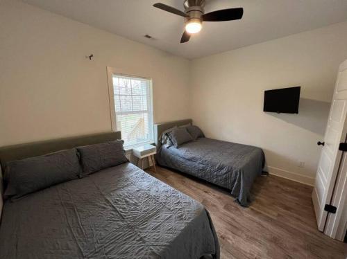 Beautiful Cottage - 2 Miles From I-75