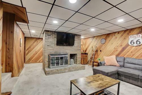 Music City Countryside Cabin