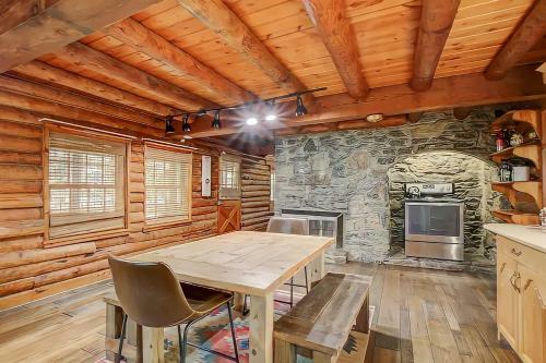 Music City Countryside Cabin