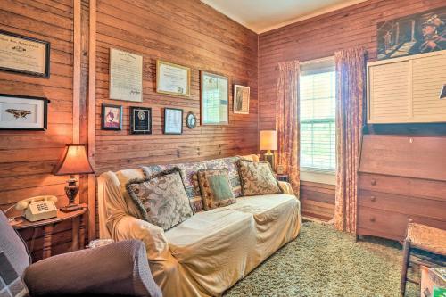 Historic Sparta Home Near Waterfalls And Hikes!