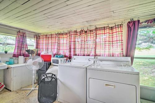 Historic Sparta Home Near Waterfalls And Hikes!