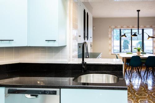 Apartamento Knoxville's Historic Tile House, Private Pool!