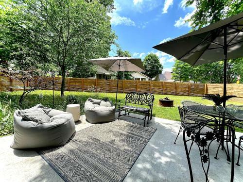 Apartamento Hip & Spacious 3br W/ Firepit & Large Yard