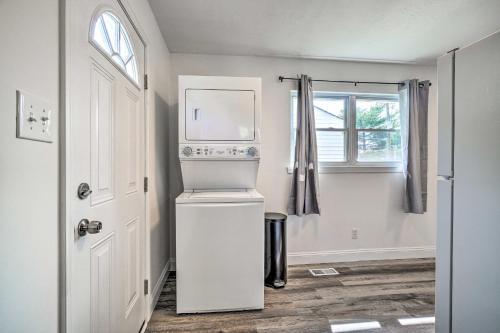 Pet-friendly Pad About 3 Mi To Dtwn Knoxville!