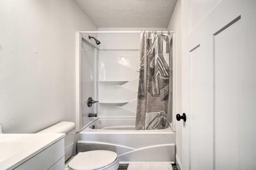 Pet-friendly Pad About 3 Mi To Dtwn Knoxville!