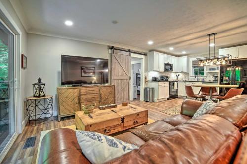 Crystal River Cabin With Scenic View And Fire Pit