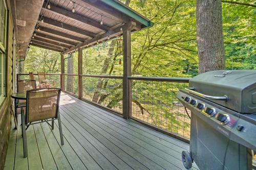 Crystal River Cabin With Scenic View And Fire Pit