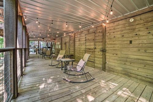 Crystal River Cabin With Scenic View And Fire Pit