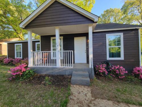 Cabin Like Home On 1.5 Acres , Sleeps Up To 14