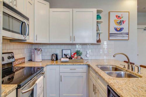 Phillips Place Condos I