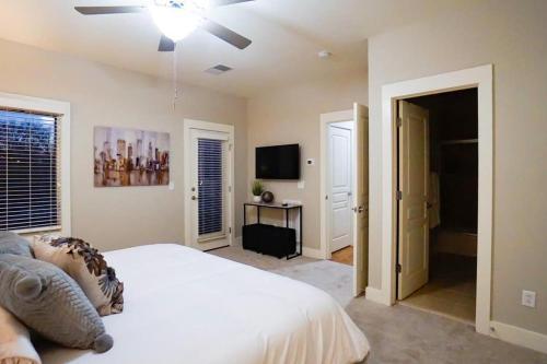 Phillips Place Condos II