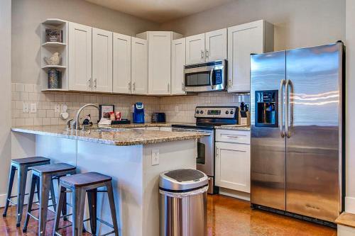 Phillips Place Condos II