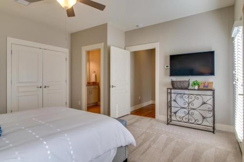 Phillips Place Condos II