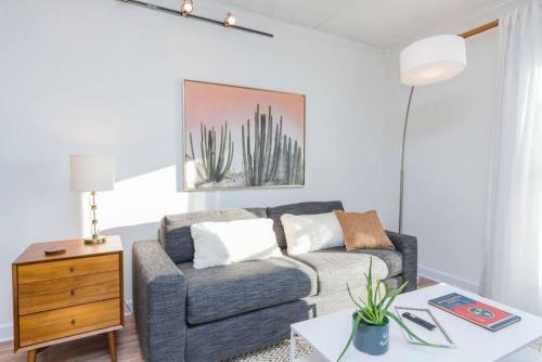 Music Row Retreat - 3 Beds, 1 Bedroom, Pool, Parking