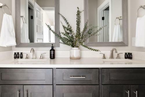 Rhett By Avantstay Stylish Southern Style Flat W Gorgeous Design