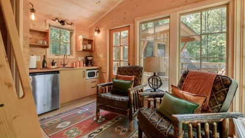 The Elm In Treehouse Grove At Norton Creek