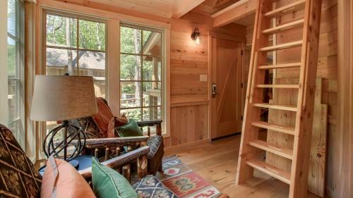The Elm In Treehouse Grove At Norton Creek