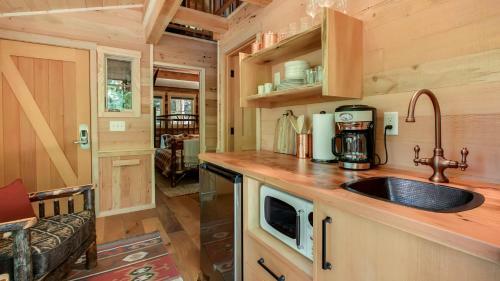 The Hemlock In Treehouse Grove At Norton Creek