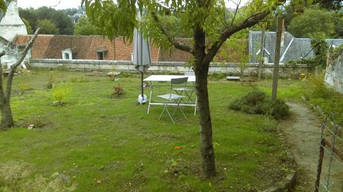 Apartamento Loches : G�te De Charme Ind�pendant Avec Jardin
