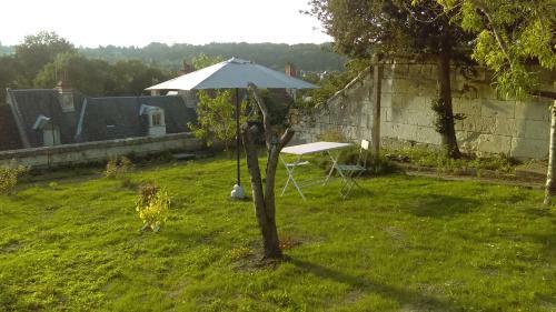 Apartamento Loches : G�te De Charme Ind�pendant Avec Jardin