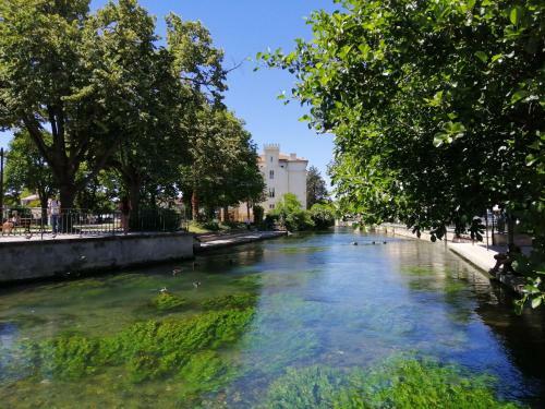 Apartamento Le Petit Studio - 15 M2 - Centre Ville - Sorgue � 50 M