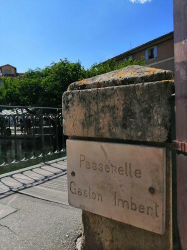 Apartamento Le Petit Studio - 15 M2 - Centre Ville - Sorgue � 50 M
