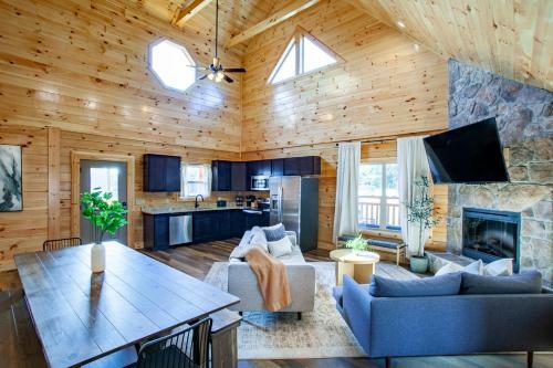 Heritage Hills Cabin Brand New W Indoor Pool