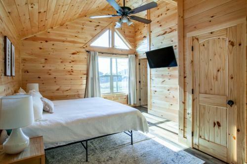 Heritage Hills Cabin Brand New W Indoor Pool