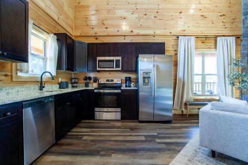 Heritage Hills Cabin Brand New W Indoor Pool