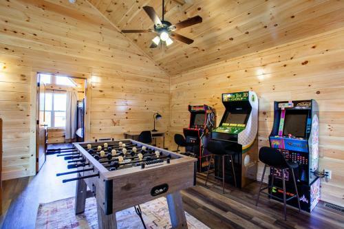 Heritage Hills Cabin Brand New W Indoor Pool