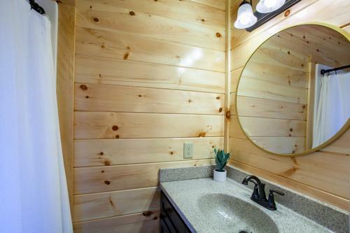 Heritage Hills Cabin Brand New W Indoor Pool