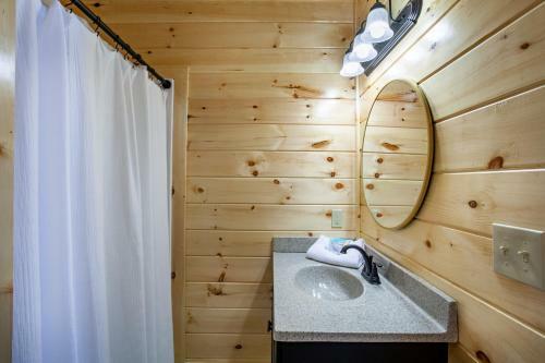 Heritage Hills Cabin Brand New W Indoor Pool
