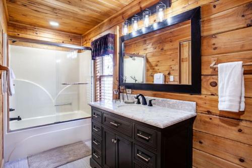 Panoramic Views At Mountaintop With Hot Tub