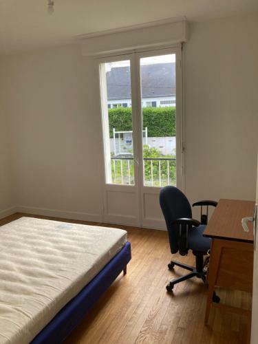 Maison De Plain Pied Dans Un Parc