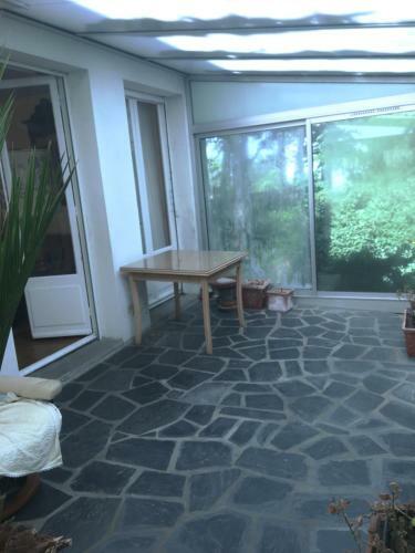 Maison De Plain Pied Dans Un Parc