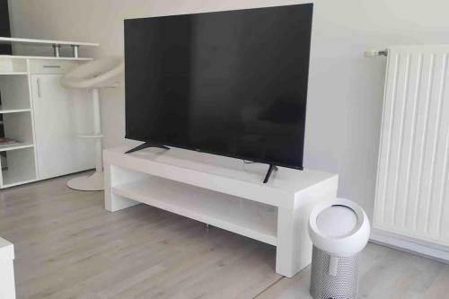 Apartamento Appartement De Standing, Lumineux � 10mn De Cdg