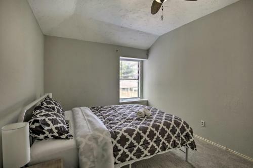 Convenient Allen Retreat, 2 Mi To Downtown!