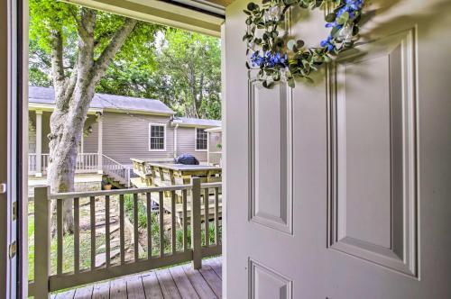 Chappell Hill Casita With Great Outdoor Space!