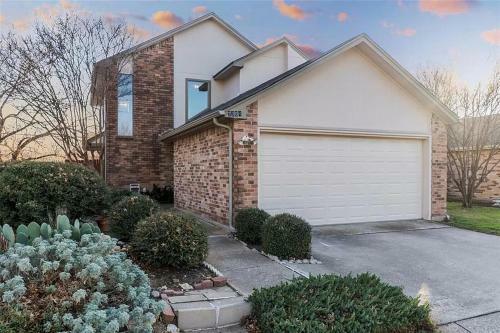 Adventure Awaits, Colleyville