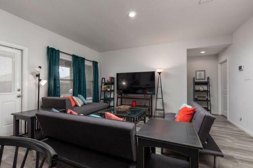 Comfortable Modern Home Near Tcu, Dickies, Fw