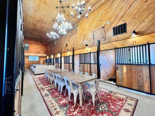 The Stables At Georgetown