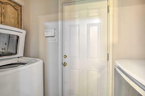 Pet-friendly Garland Home Golf Course View!