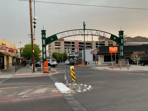 Apartamento Stylish Basement Studio In Central El Paso - Very Spacious