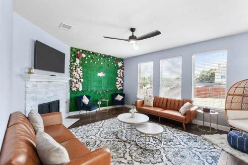 Lovely 5 Bedroom Home! 15 Min To At&t Stadium!