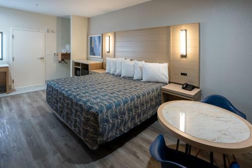 Hotel Palace Inn Blue-iah East